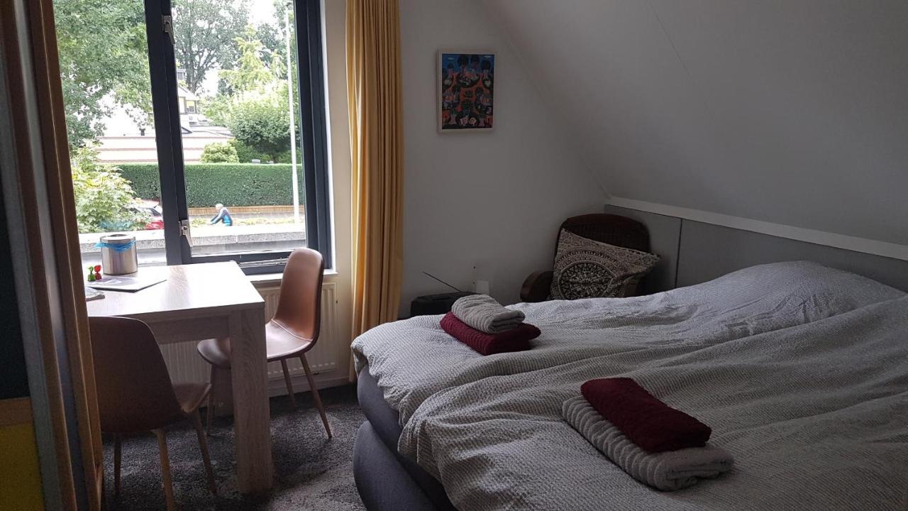 Bed and Breakfast De Heidestroper Eindhoven Esterno foto