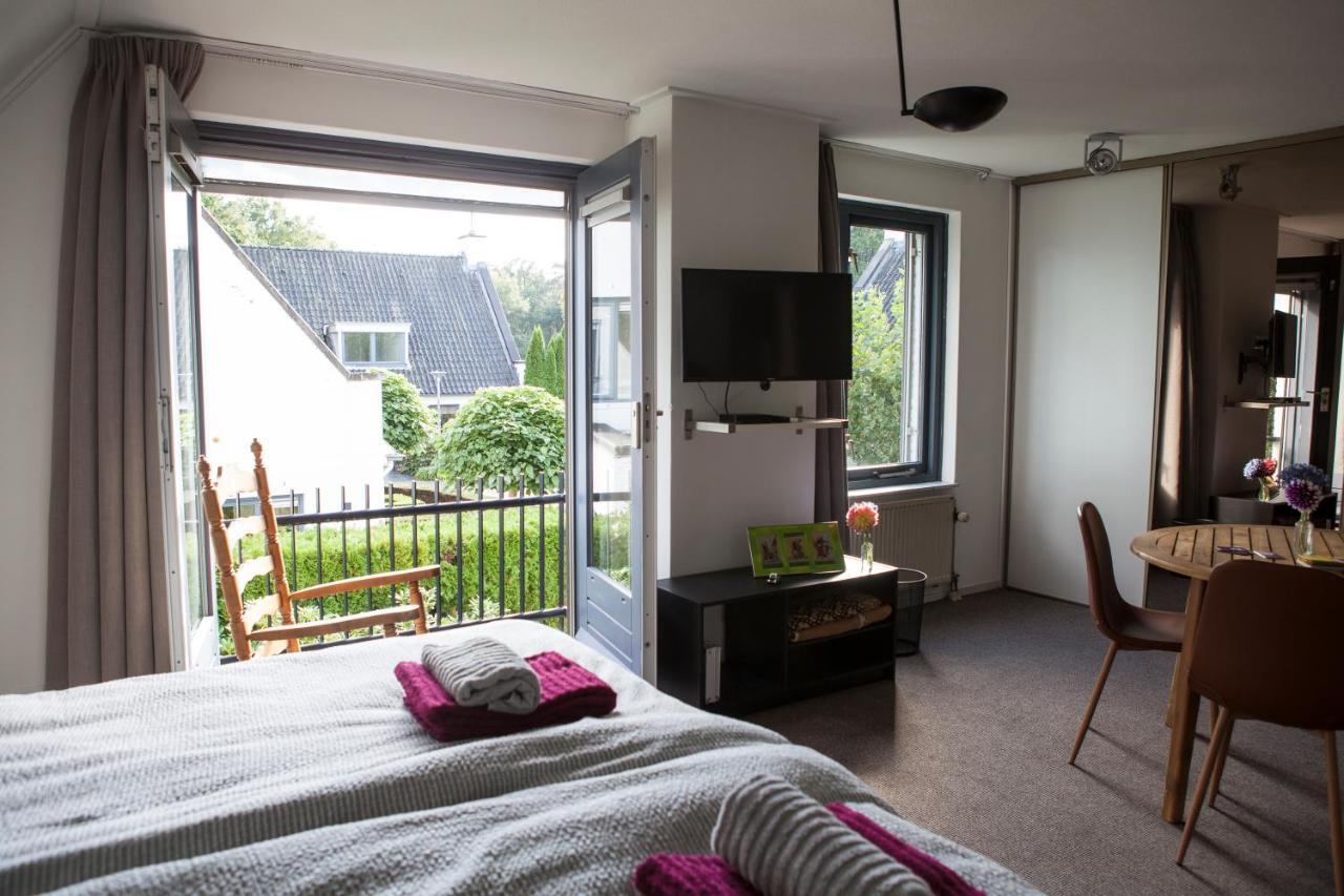 Bed and Breakfast De Heidestroper Eindhoven Esterno foto