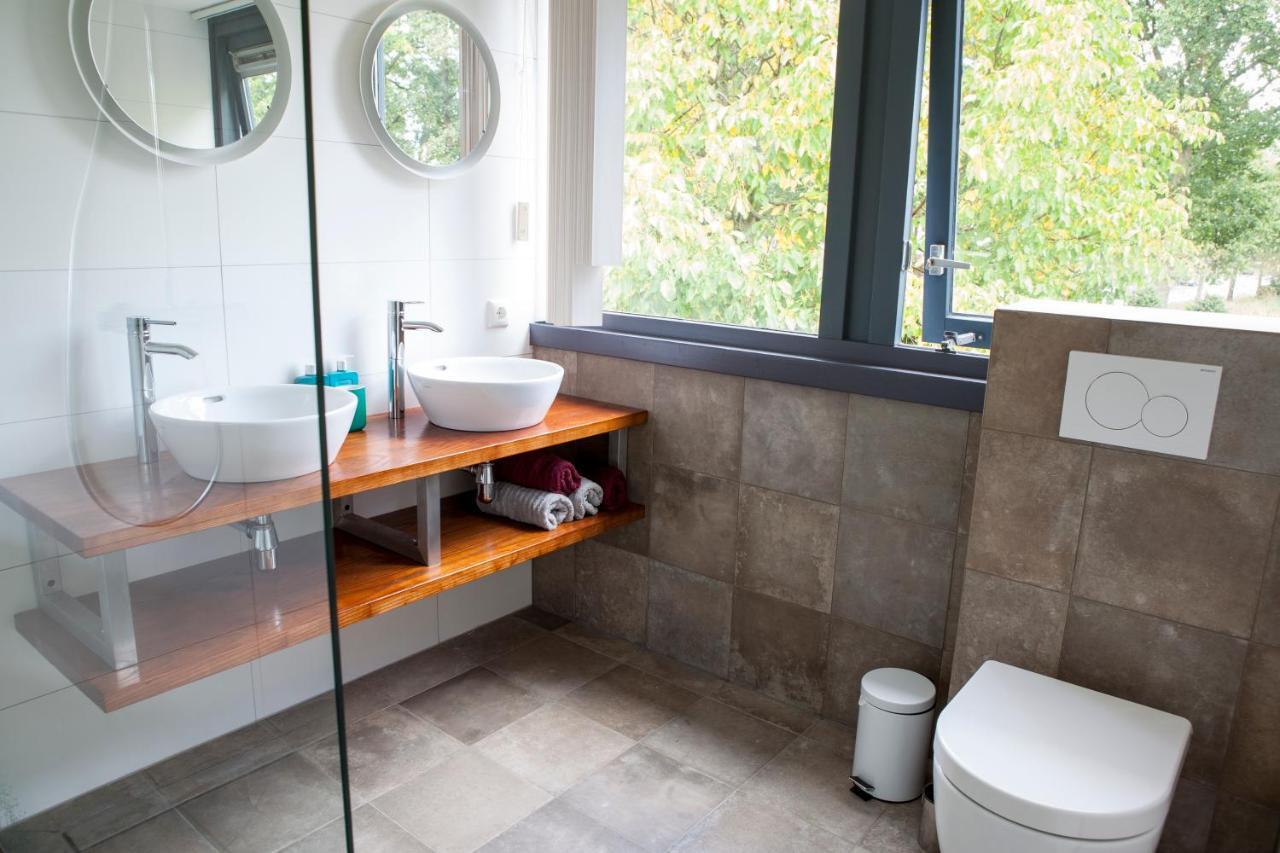 Bed and Breakfast De Heidestroper Eindhoven Esterno foto