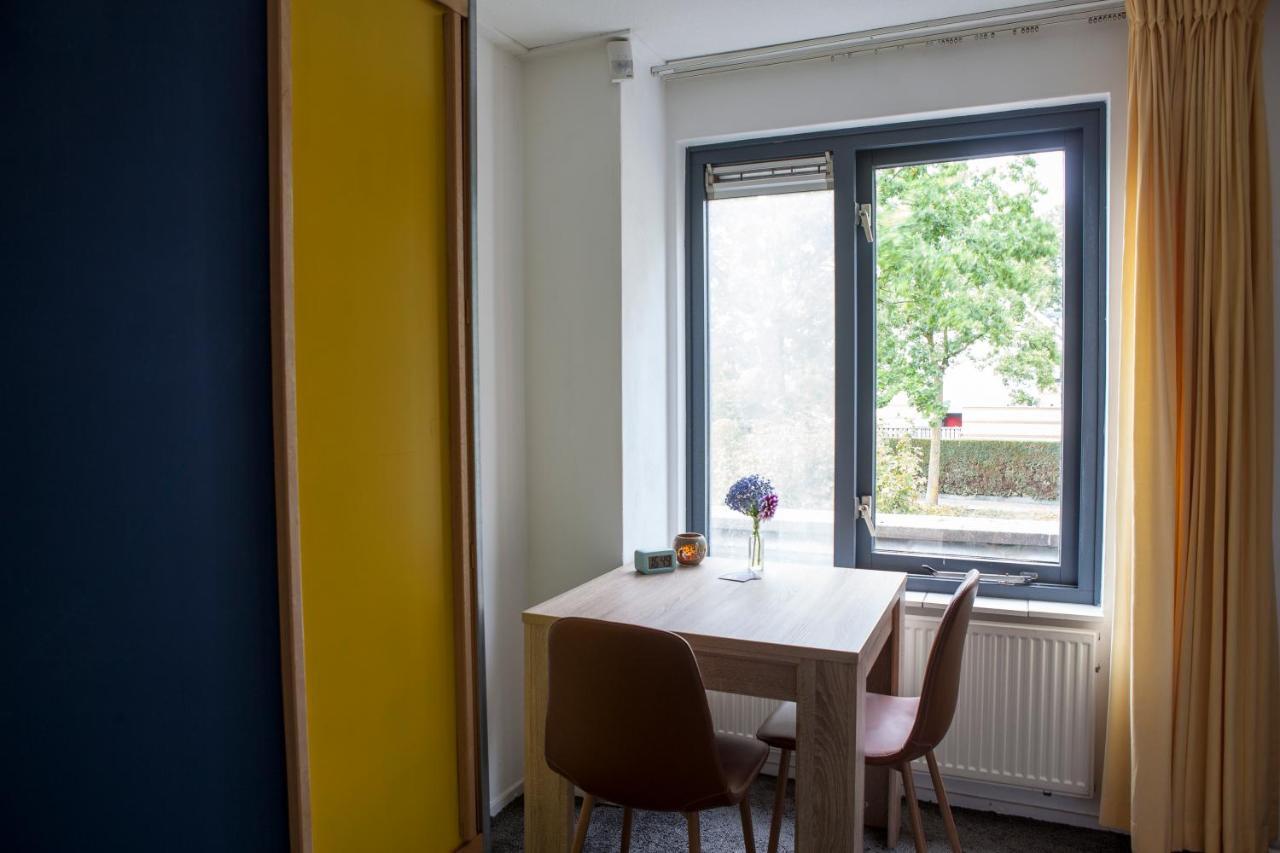 Bed and Breakfast De Heidestroper Eindhoven Esterno foto